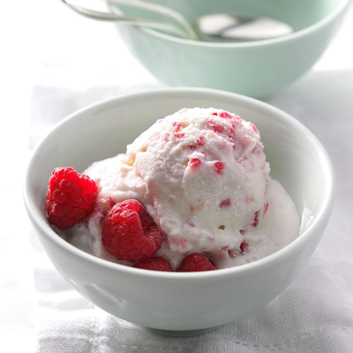 homemade raspberry ice cream