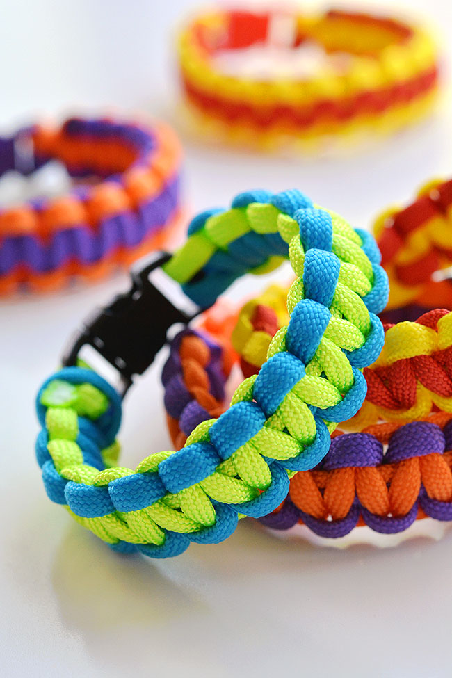 Teens SRC Craft Beaded Lizard or Paracord Bracelet Washington County Free Library