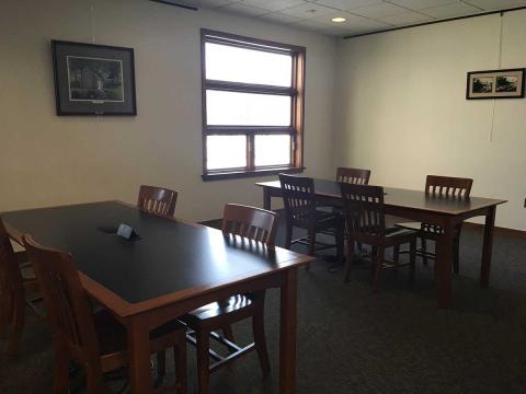 Interior shot of the Smithsburg Quiet Study Room