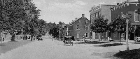 Picture of main Street in Sharpsburg 