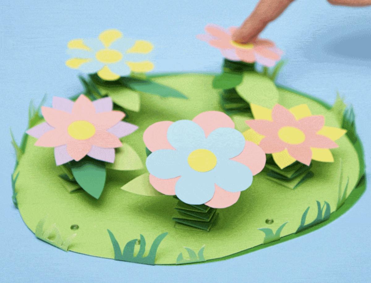 Example of springy paper garden